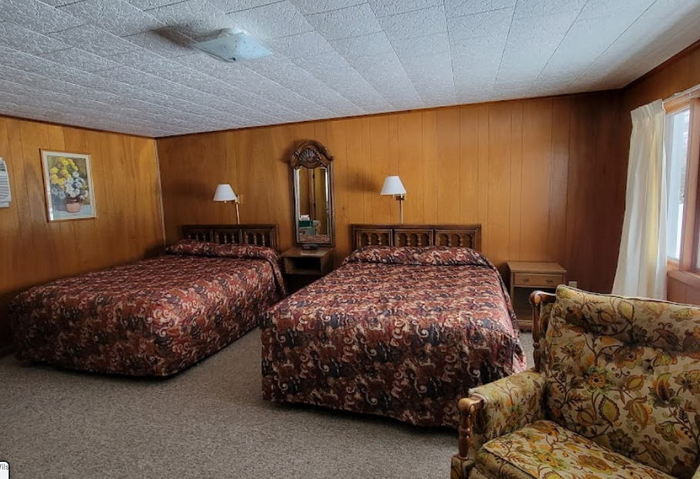 Star Light Motel (Star Gate Motel) - Recent Photos From Website (newer photo)